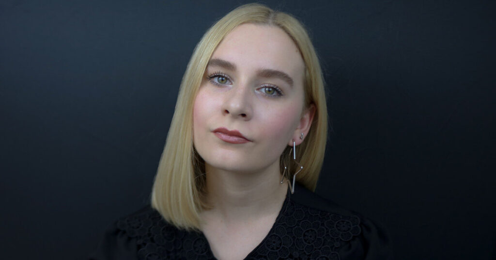 Ella Greenwood Bio, Age, Height, Weight, Husband, Family, Net Worth, Twitter