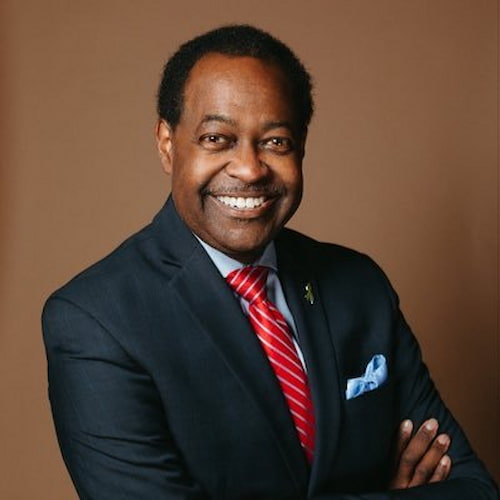 Bryan Busby Bio, Age, Height, Weight, Wife, Family, Salary, Net Worth, Twitter