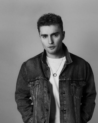 Hannah Dodd and Sam Fender are reportedly dating 