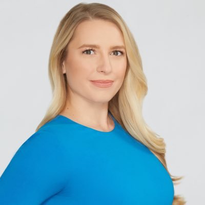 Who is Hillary Vaughn married to?  More about her husband, wedding and net worth