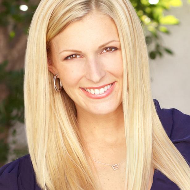 Peyton Lambton Bio, Age, Height, Weight, Husband, Family, Salary, Net Worth