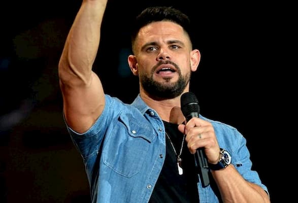Steven Furtick Bio, Age, Wife, Family, Children, House, Net Worth