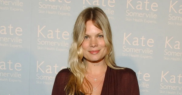 Who is Kristen Zang’s husband?  Explore your married and dating life