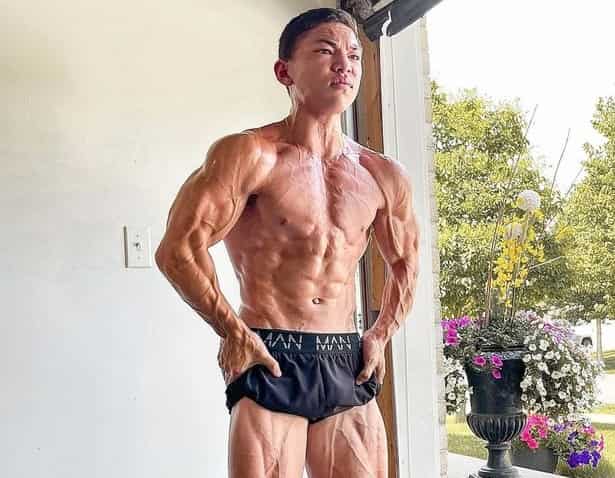 Tristyn Lee Bio, Age, Height, Girlfriend, Weight, Brothers, Net Worth