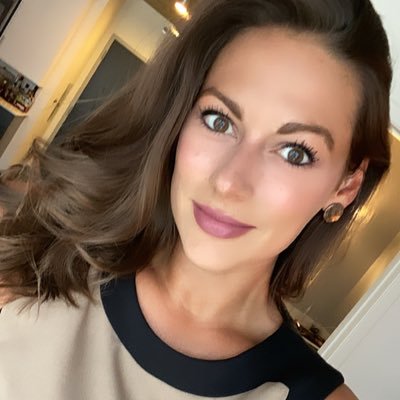 Kaitlin Sharkey Bio, Age, FOX 32, Family, Husband, Net Worth, Salary