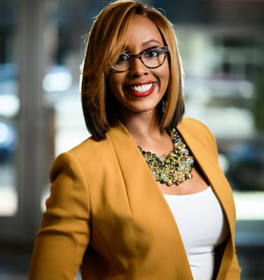 Akilah Davis Bio, Age, ABC 11, Husband, Family, Net Worth, Salary