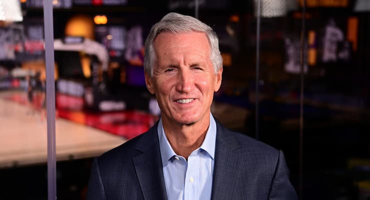 Mike Breen Bio, ESPN, Age, Family, Wife, Height, Net Worth, Salary
