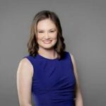 Sarah Hurwitz Bio, Age, Fox 12, Family, Husband, Height, Salary, Net Worth