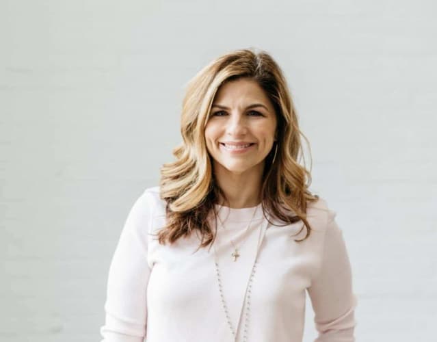 Kellie Copeland Swisher Bio, Age, Husband, Children, Height, Family, Net Worth