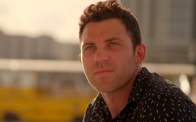 Alex Kompothecras Bio, Age, Height, Siblings, Girlfriend, Baby, Net Worth, Siesta Key, Fired