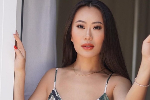 What does she do for a living?