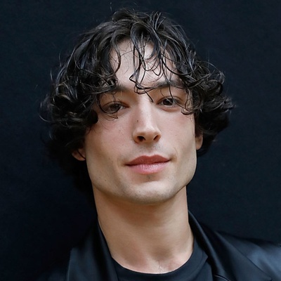 Ezra Miller Bio, Age, Girlfriend, Family, Height, Net Worth, Twitter