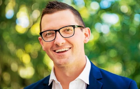 Richard Curtis Bio, Age, Family, Fox 29, Wife, Height, Salary, Net Worth