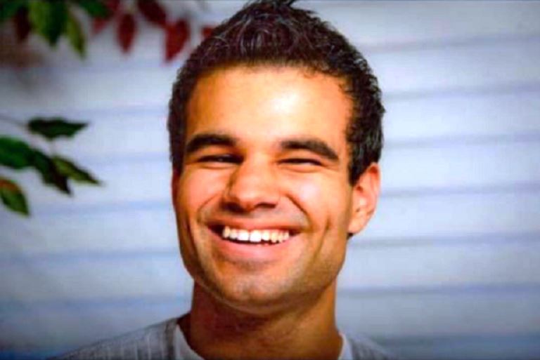 Who Is Zachary Taylor Warner? Truth About His Biological Father, Disability, & More » Celebily