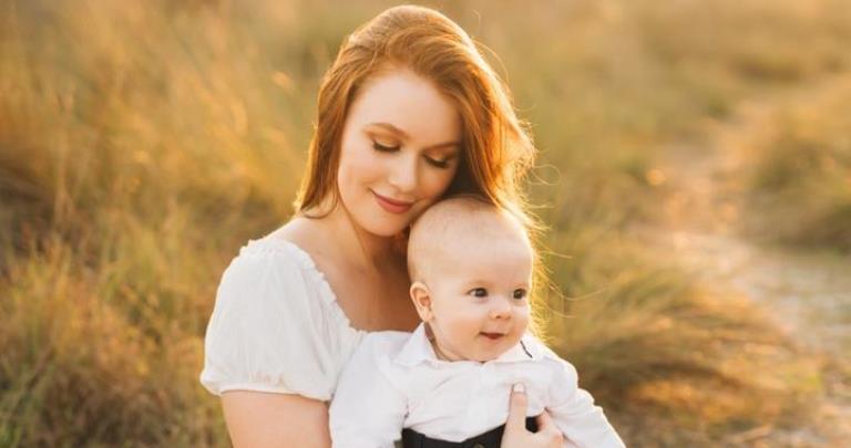 Who Is Leanna Decker? Is She Married? Her Career, Children, & More