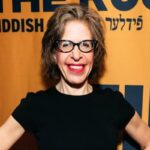 Jackie Hoffman Bio, Movies, Age, Family, Husband, Height, Net Worth