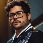 Harvey Guillén Bio, Movies, Age, Partner, Queer, Wife, Height, Net Worth
