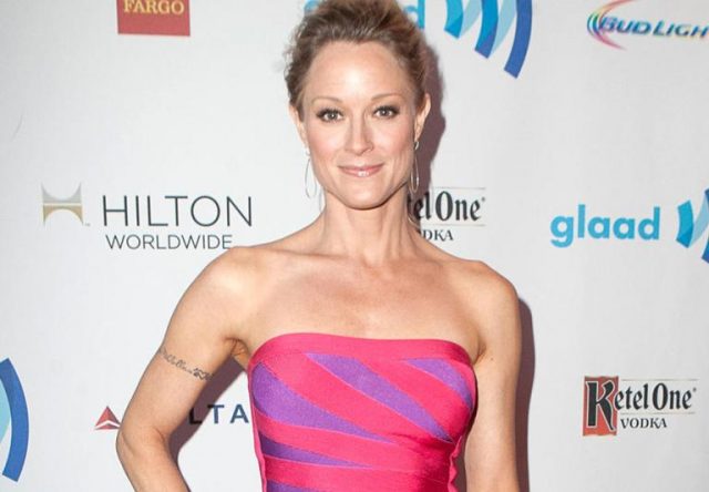 Teri Polo Bio, Facts, Death, Net Worth, Gay, Husband, Married, Kids, Height • Celebily