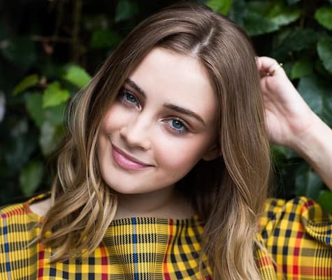 Josephine Langford Bio, Movies, Age, Family, Boyfriend, Height, Net Worth