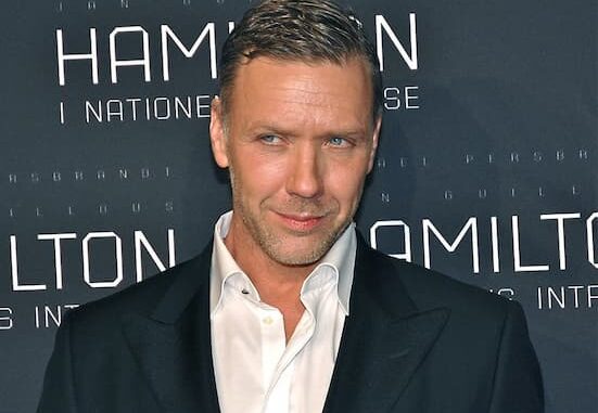 Mikael Persbrandt