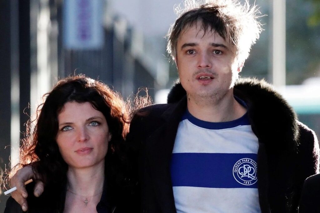 Meet Katia De Vidas • Celebily