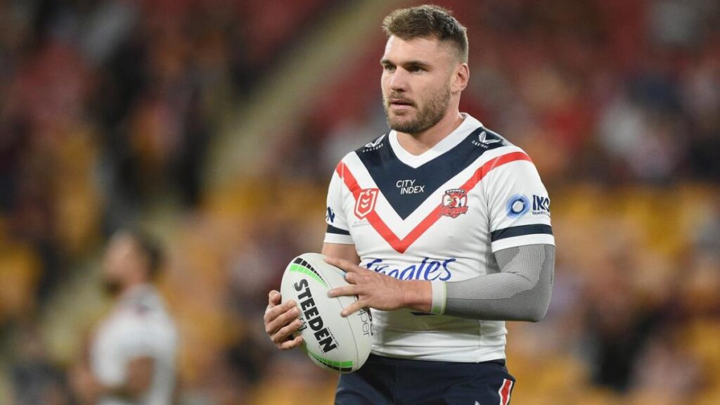 Meet Angus Crichton’s Parents • Celebily