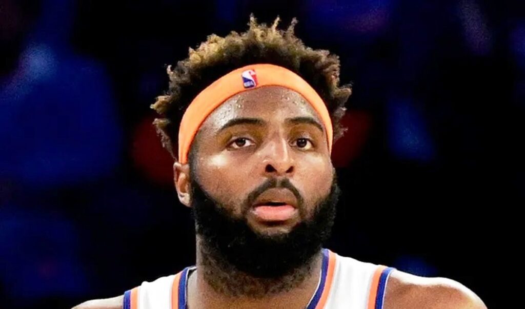 Meet Mitchell Robinson Jr. And Lakesha Robinson. Mitchell Robinson Parents – Family And Net Worth • Celebily