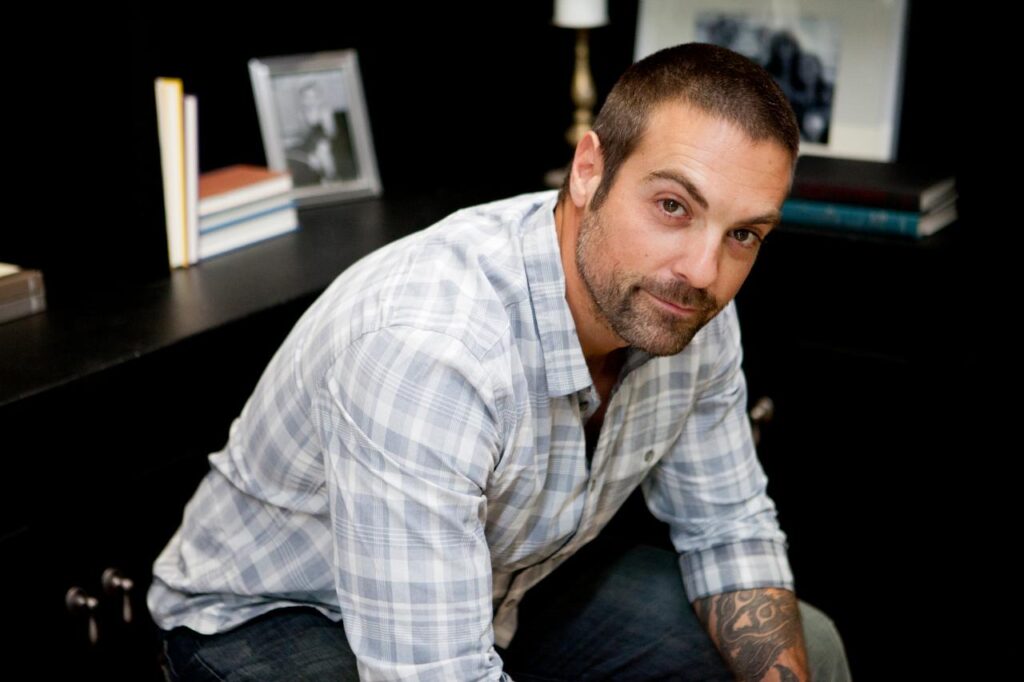 Anthony Carrino Bio, Age, HGTV, Family, Baby, 2022, Net Worth, Girlfriend, Net Worth