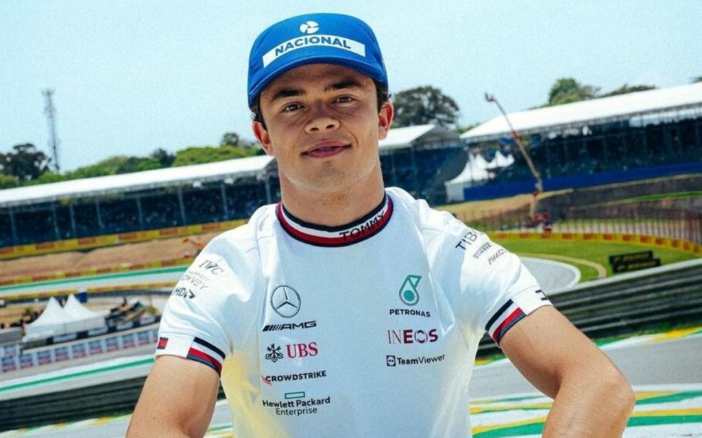 Who Is Seychelle De Vries? Nyck De Vries Sister, Parents, And Net Worth • Celebily