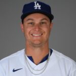 Meet Joc Pederson Son- Daughter And Wife • Celebily
