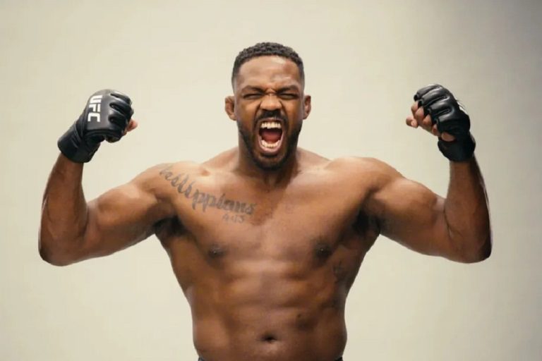 Jon Jones Teeth Before And After What Does He Have On His Teeth? 2 Jon Jones Gained 1