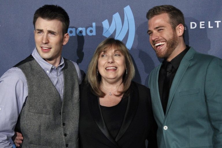 Chris Evans Girlfriend, Wife And Brother: All You Need to Know
