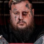 The Unwavering Country Star With A History Of Mental Health Struggles • Celebily