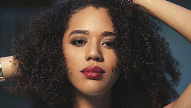 Jasmin Savoy Brown