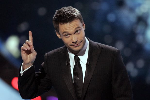 Ryan Seacrest Height, Weight And Body Measurements 4 Ryan Seacrest’s Height, Weight And Body Measurements