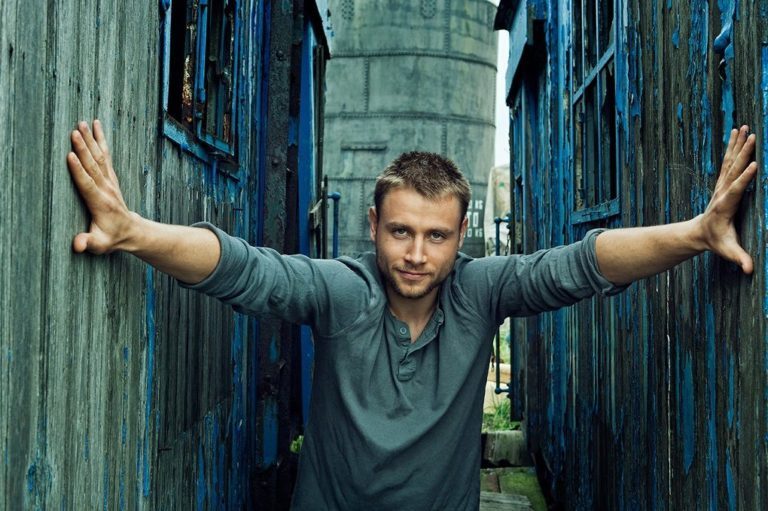 Max Riemelt Gay Partner, Married, Wife, Dating, Girlfriend, Daughter 1 Max Riemelt Gay Partner, Married, Wife, Dating, Girlfriend, Daughter