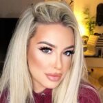 Tana Mongeau Bio,YouTuber, Age, Height, Boyfriend, Family, Net Worth