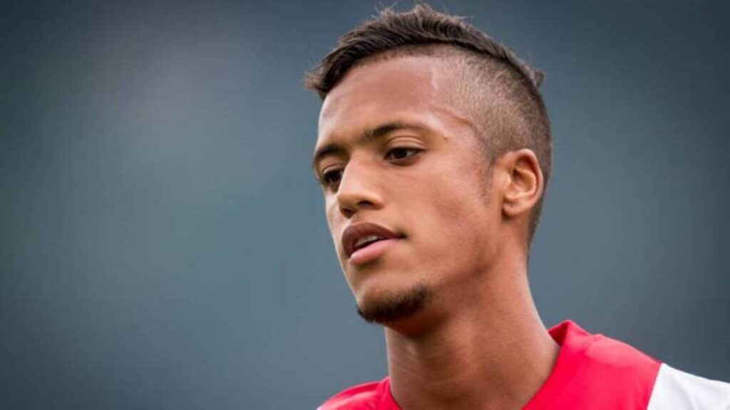 How Tall is Richairo Zivkovic? • Celebily