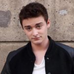 Does Noah Schnapp Have Any Children? • Celebily