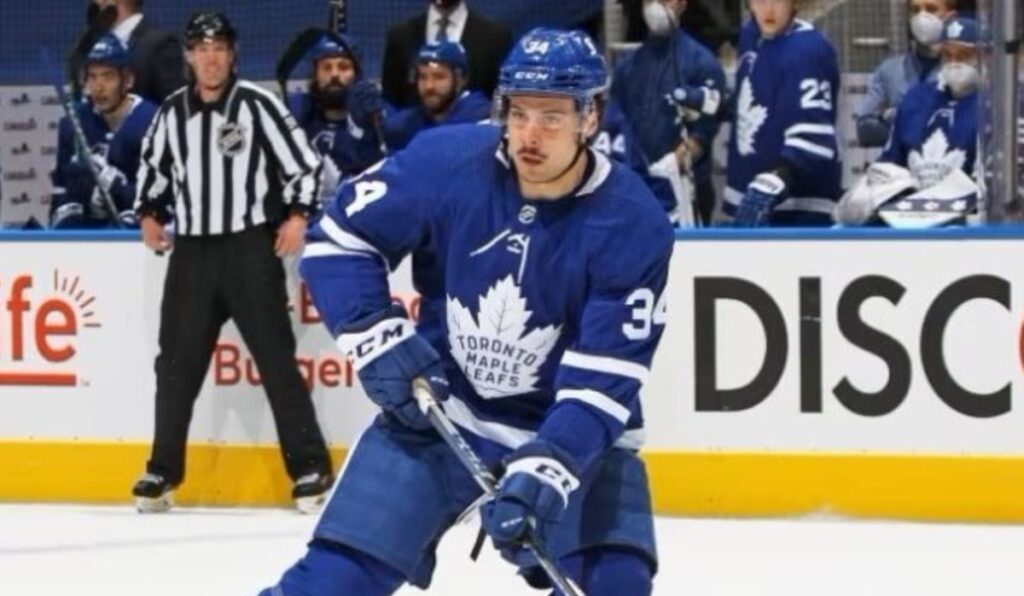 How Old Is Auston Matthews? • Celebily