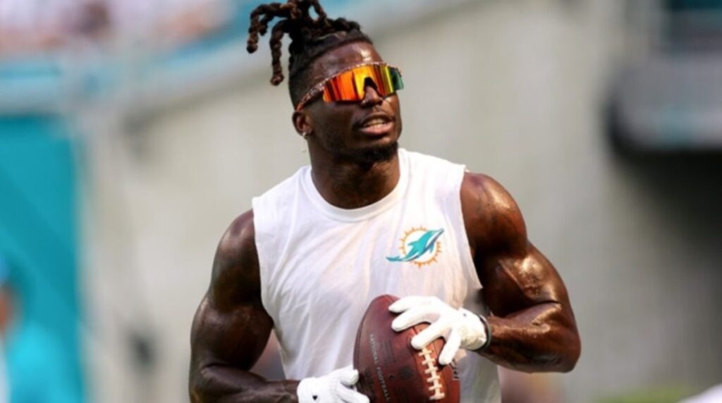 Tyreek Hill Biography, Age, Parents, Wife, Children, Net Worth • Celebily