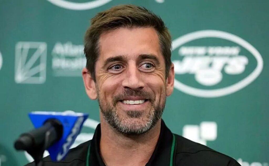 How Much Is Aaron Rodgers Worth? • Celebily