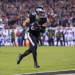 How Tall Is Zach Ertz • Celebily