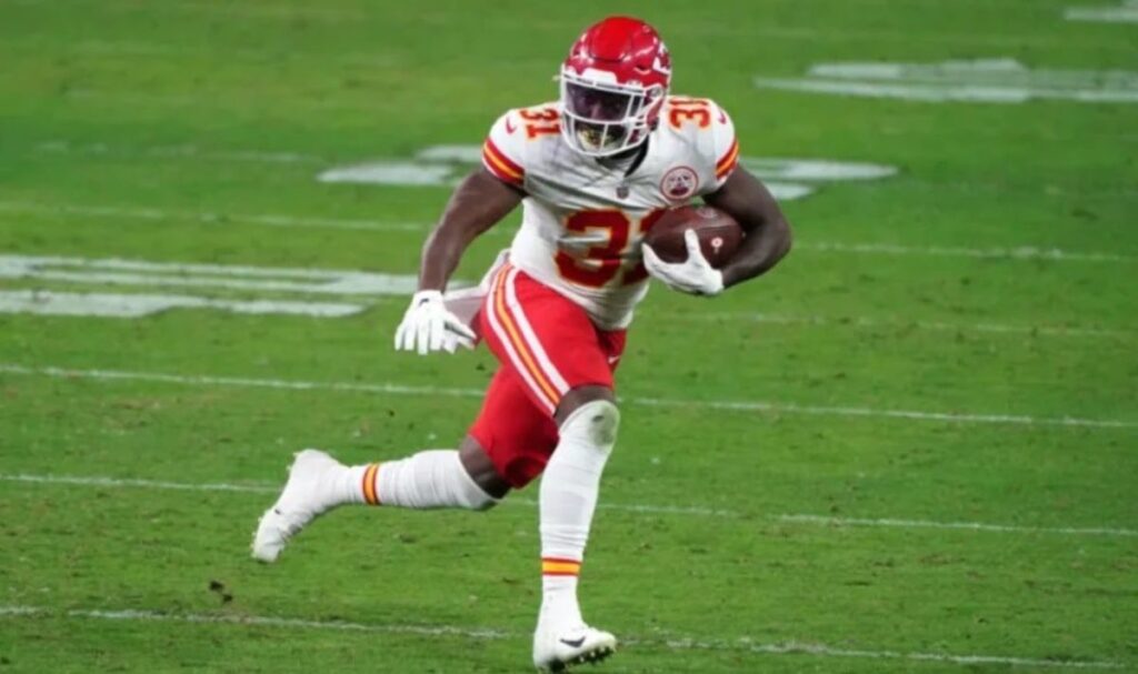 How Tall Is Darrel Williams? • Celebily