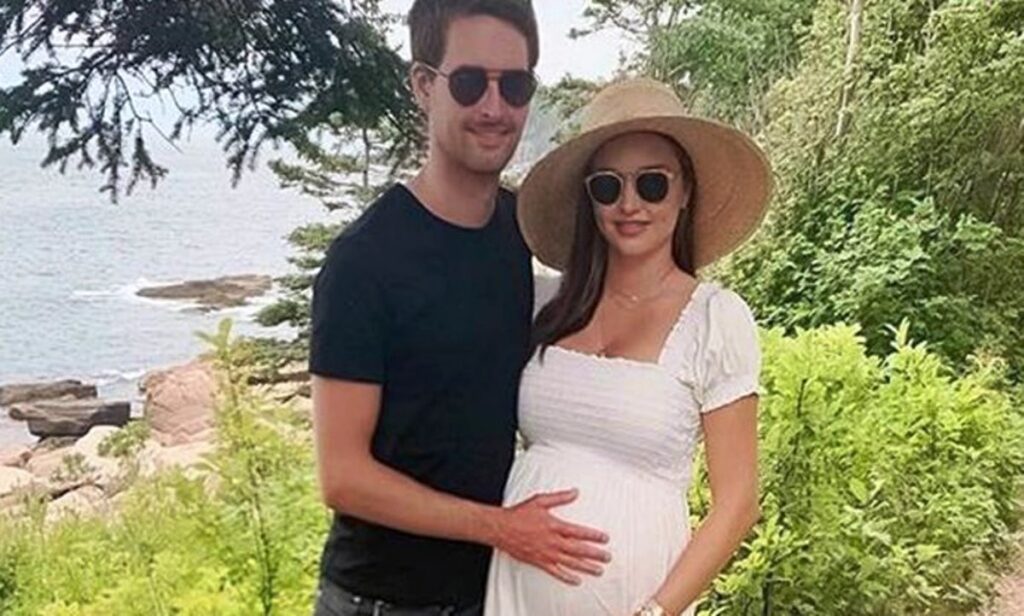 Miranda Kerr expecting her fourth child a boy with her husband Evan Spiegel