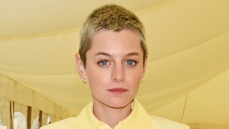 Emma Corrin Age: How Old Is Emma Corrin?