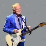 Al Jardine Net Worth 2023: How Much is He Worth?