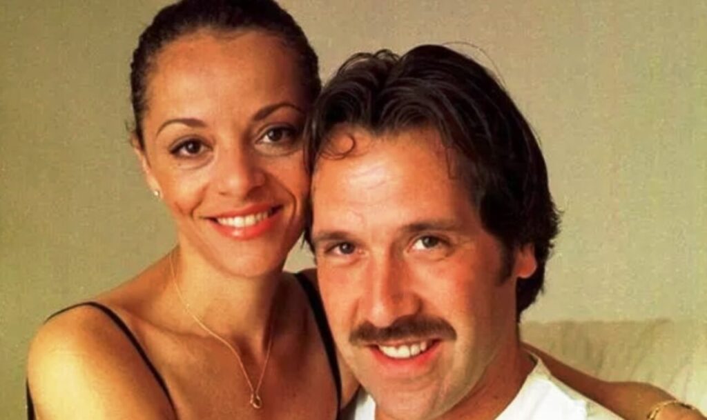 David Seaman Ex-Wives: Meet Sandra, Debbie And Frankie