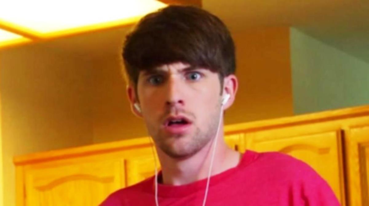 Ian Hecox Net Worth: How Much Is Ian Worth?