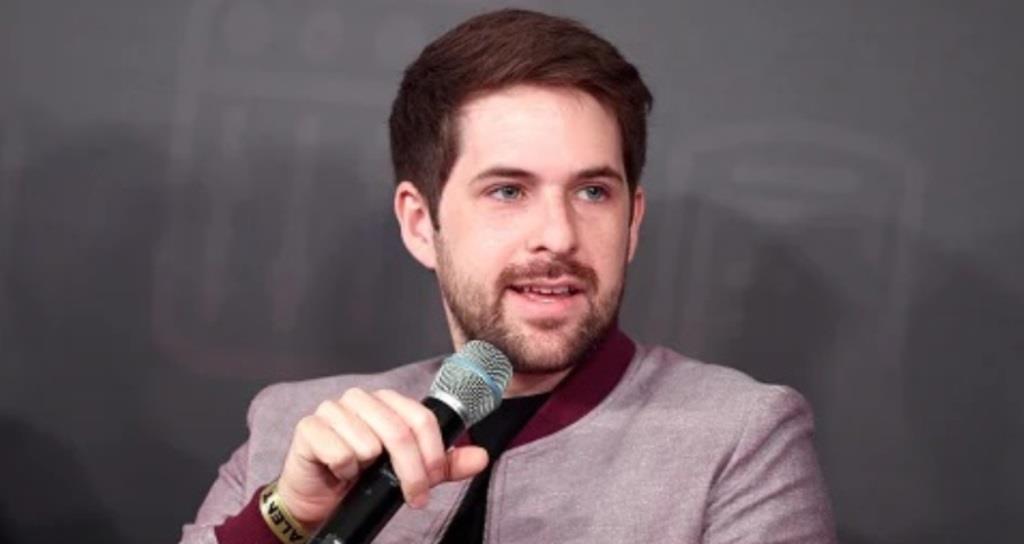 Ian Hecox Net Worth: How Much Is Ian Worth?